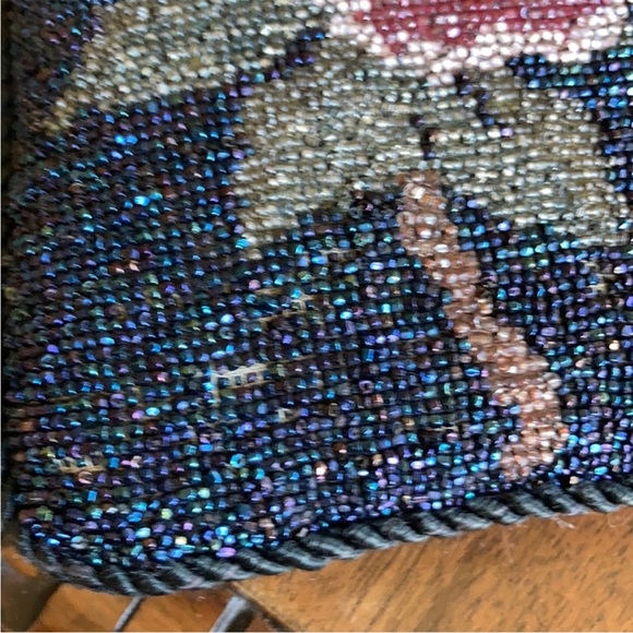 2 Stunning vintage handmade beaded pillows - Picture 10 of 12